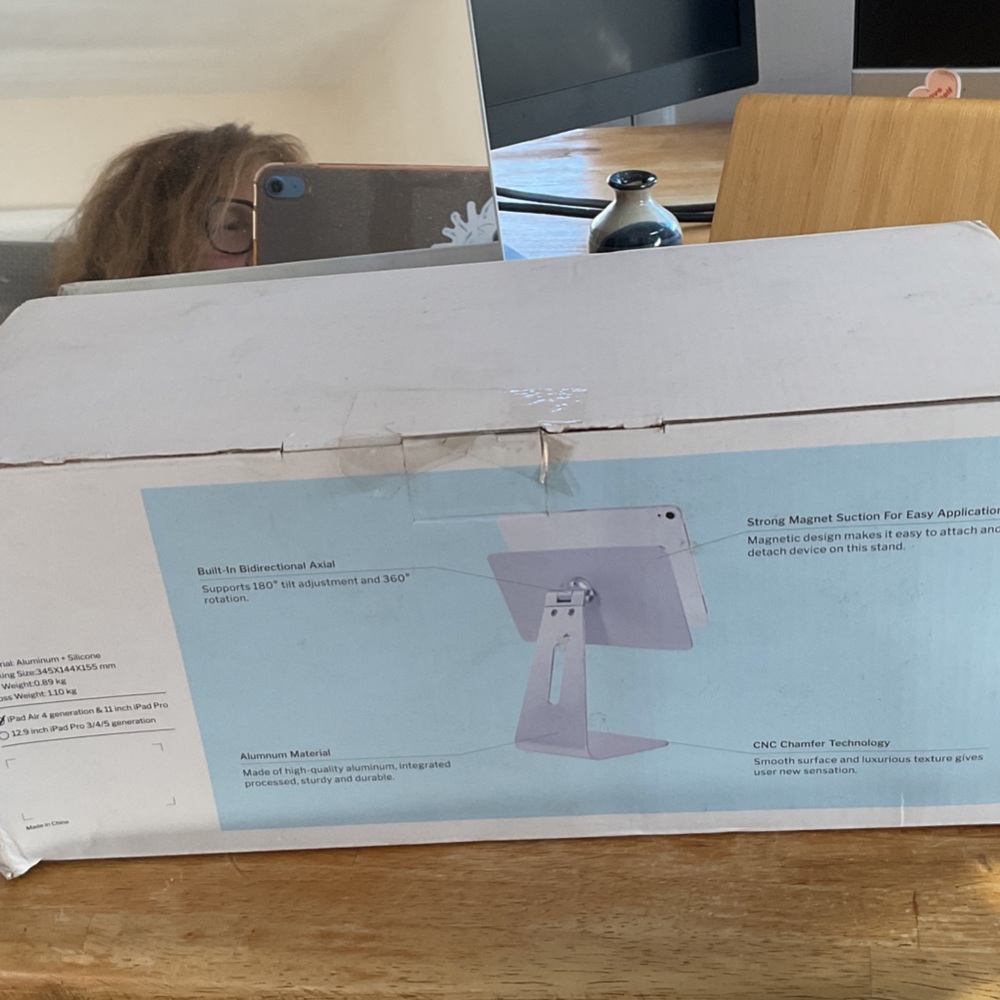 Tablet PC Stand - Silver iPad 4 generation and 11 inch iPad Pro - Picture 2 of 2